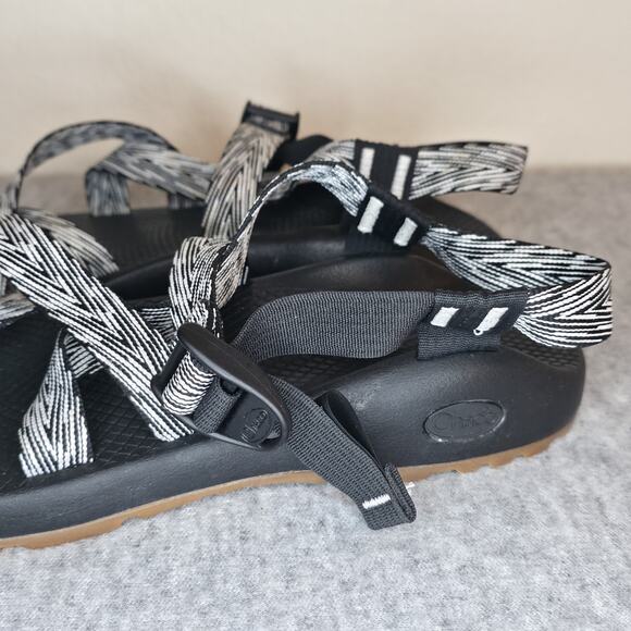 Chaco Women's Z2 Classic Sandal Trap Black White JCH108064 US Size 9 / EUR 40 - Picture 2 of 10